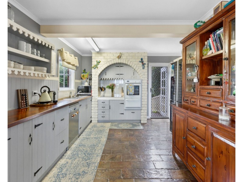 2/6 Florence Street, Eimeo QLD 4740