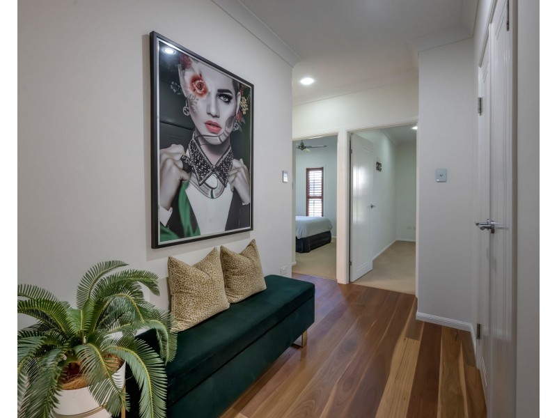 11 Chantilly Court, Glenella QLD 4740