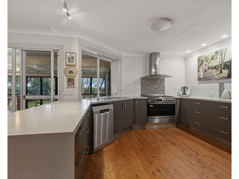 30 Elizabeth Drive, Bucasia QLD 4750