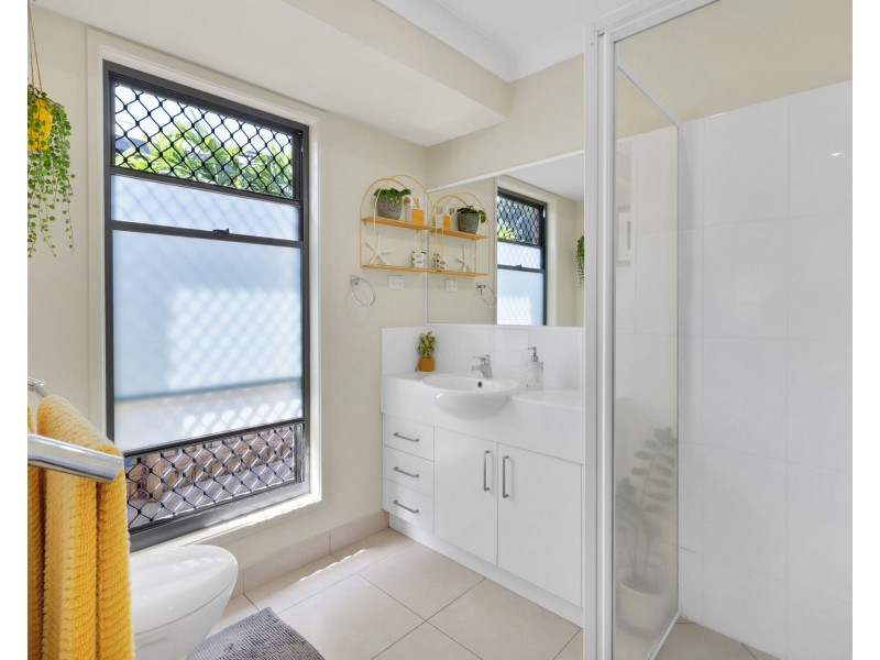 4-6 Corella Way, Blacks Beach QLD 4740