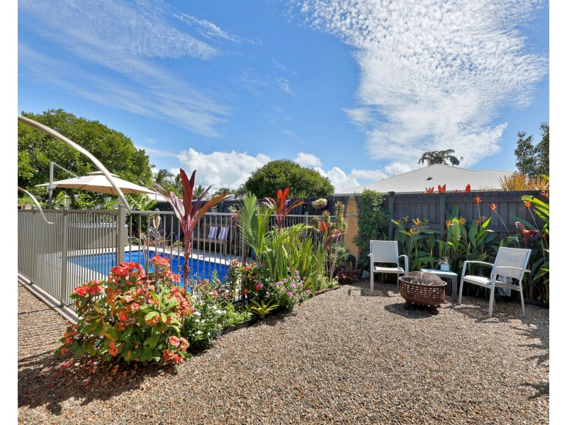 4-6 Corella Way, Blacks Beach QLD 4740