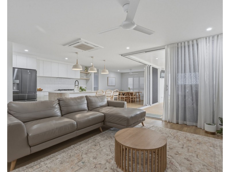 61 Regal Circuit, Beaconsfield QLD 4740