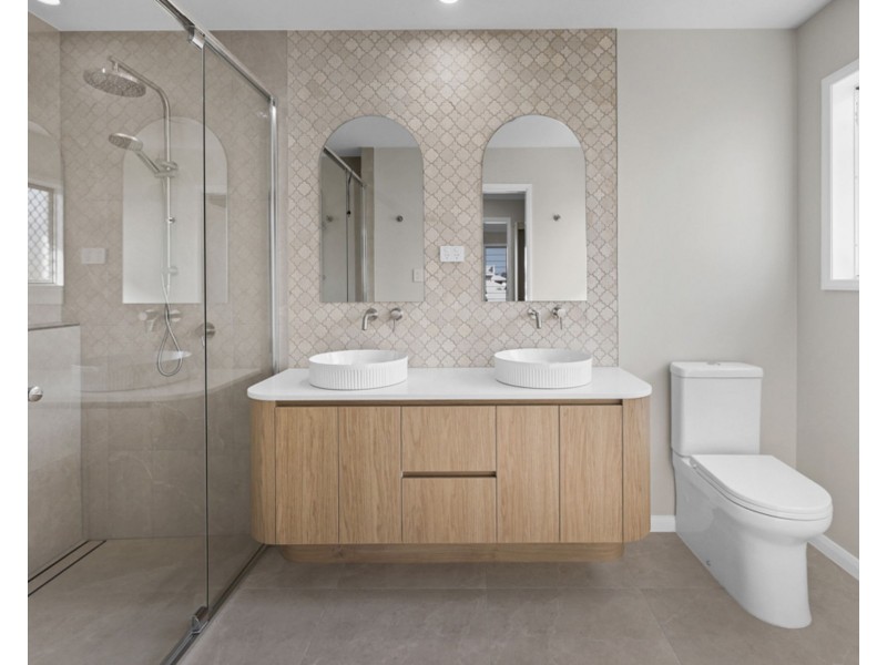 61 Regal Circuit, Beaconsfield QLD 4740