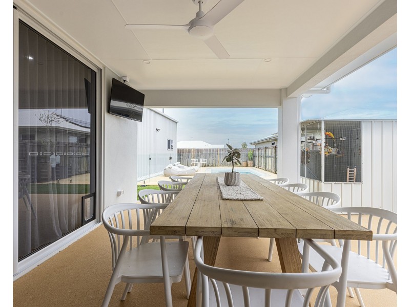 61 Regal Circuit, Beaconsfield QLD 4740