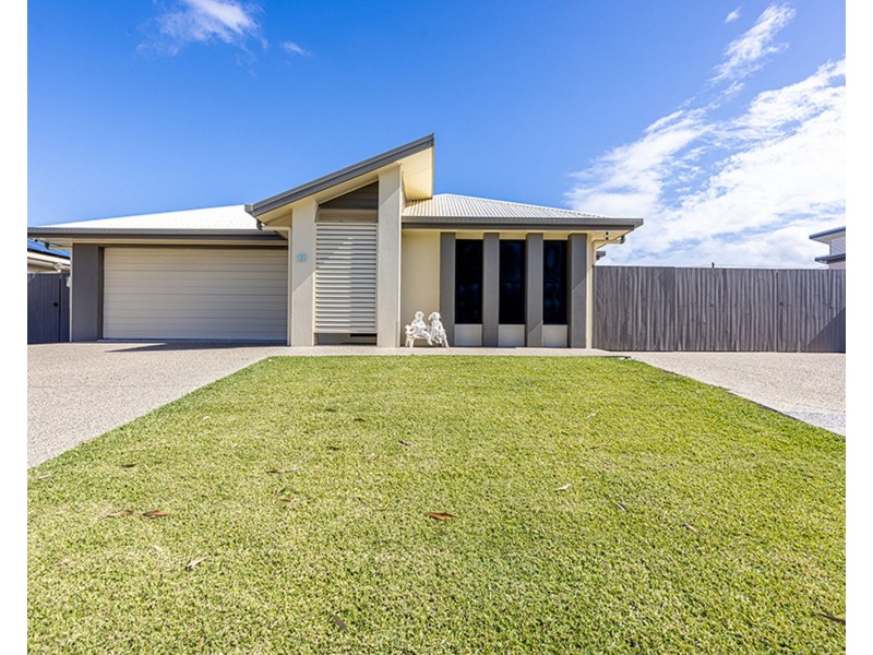 10 Chantilly Court, Glenella QLD 4740