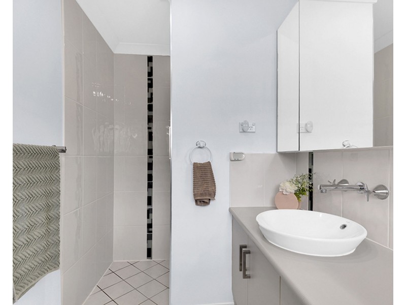 10 Chantilly Court, Glenella QLD 4740