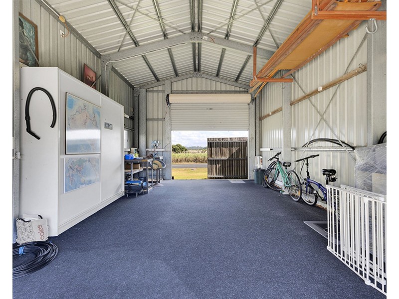 10 Chantilly Court, Glenella QLD 4740