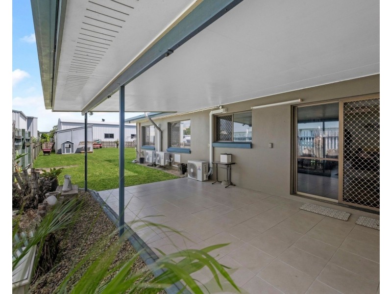 26 Downing street, Ooralea QLD 4740