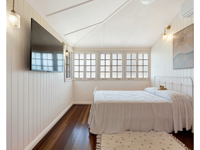 1 Kenilworth Street, South Mackay QLD 4740