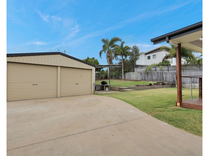 33 Dustwill Street, Eimeo QLD 4740