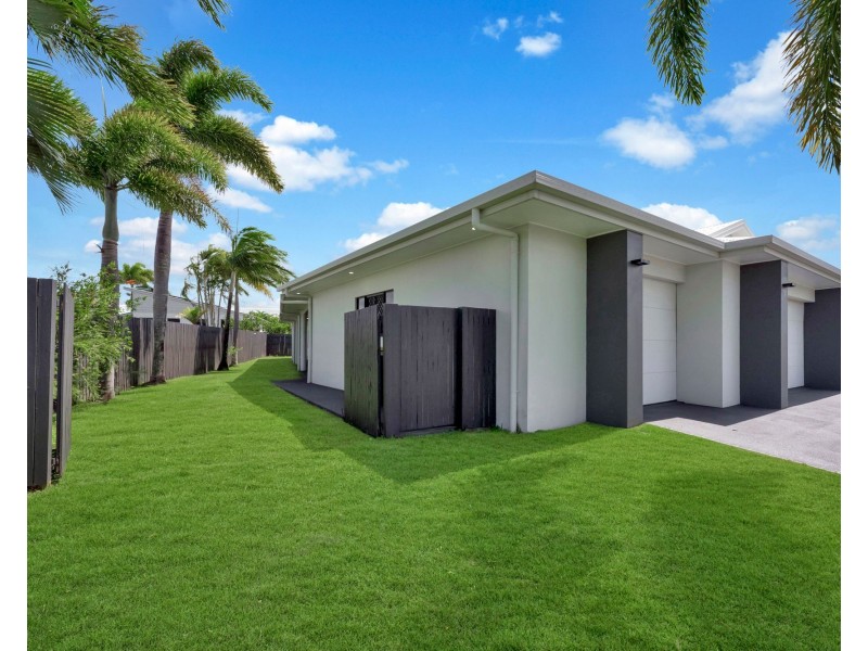 11 Royal Boulevard, Glenella QLD 4740