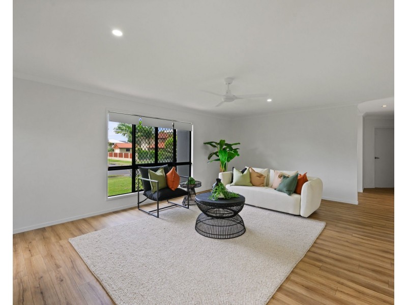 11 Royal Boulevard, Glenella QLD 4740