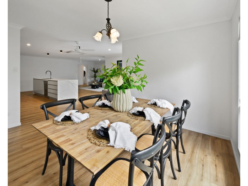 11 Royal Boulevard, Glenella QLD 4740