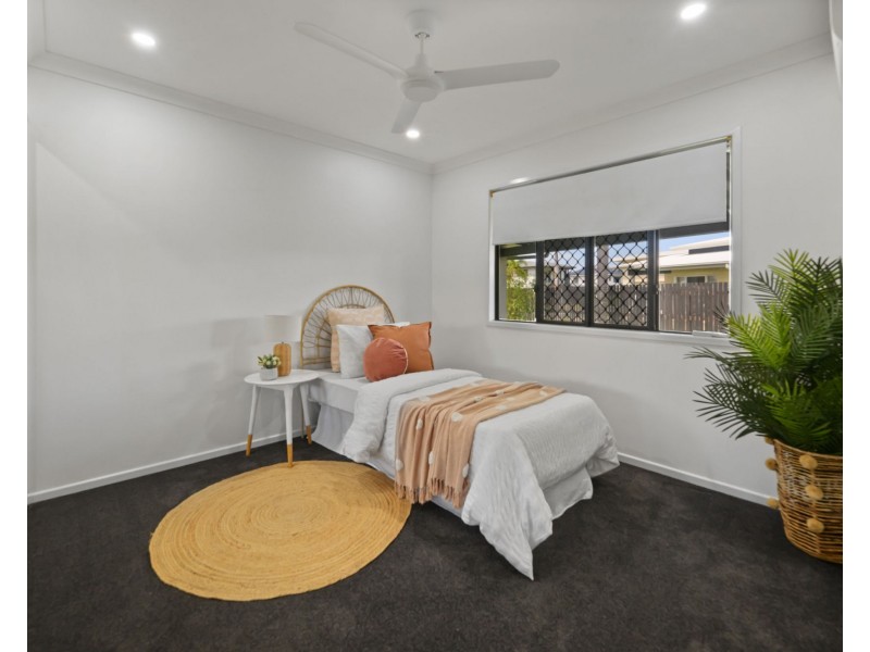 11 Royal Boulevard, Glenella QLD 4740