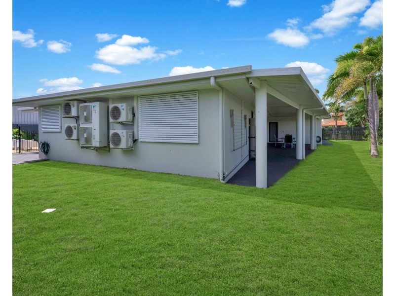 11 Royal Boulevard, Glenella QLD 4740