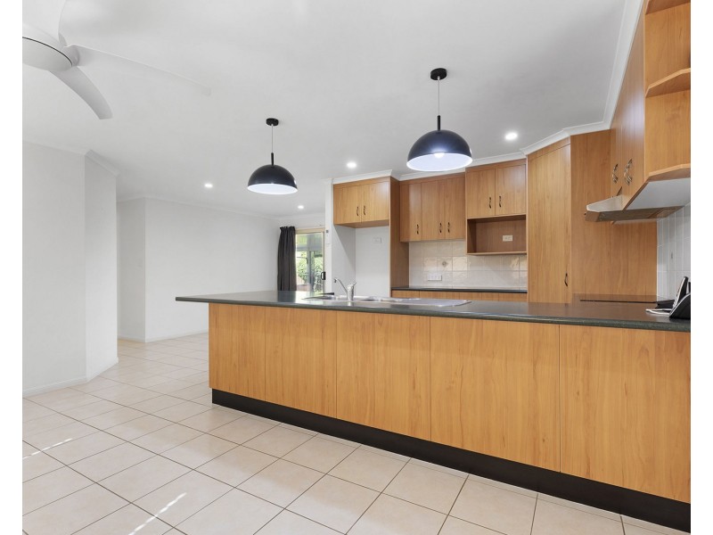 5 Kinghorn Street, Eimeo QLD 4740