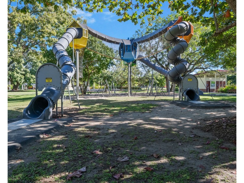 1/8 East Gordon Street, Mackay QLD 4740