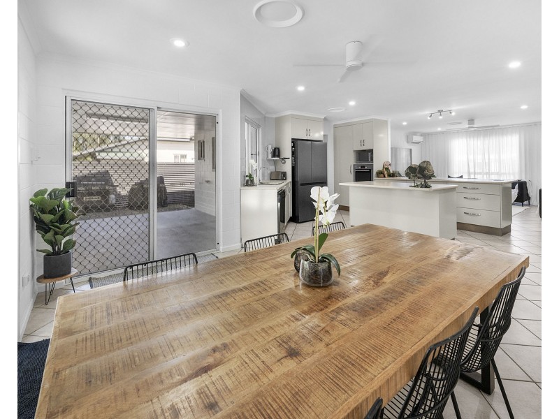 14 Temples Lane, Bakers Creek QLD 4740