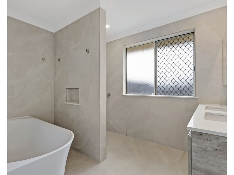 38 Spinnaker Way, Bucasia QLD 4750