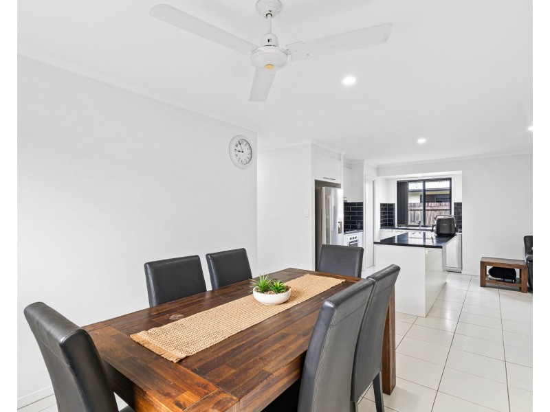 35 Bellavista Circuit, Beaconsfield QLD 4740