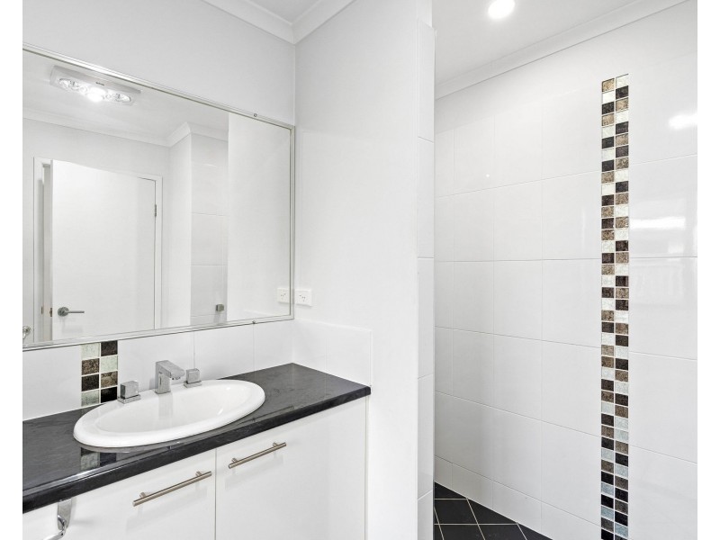 35 Bellavista Circuit, Beaconsfield QLD 4740