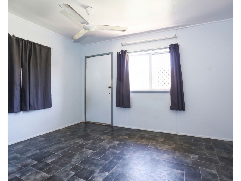 23 Lamb Street, South Mackay QLD 4740