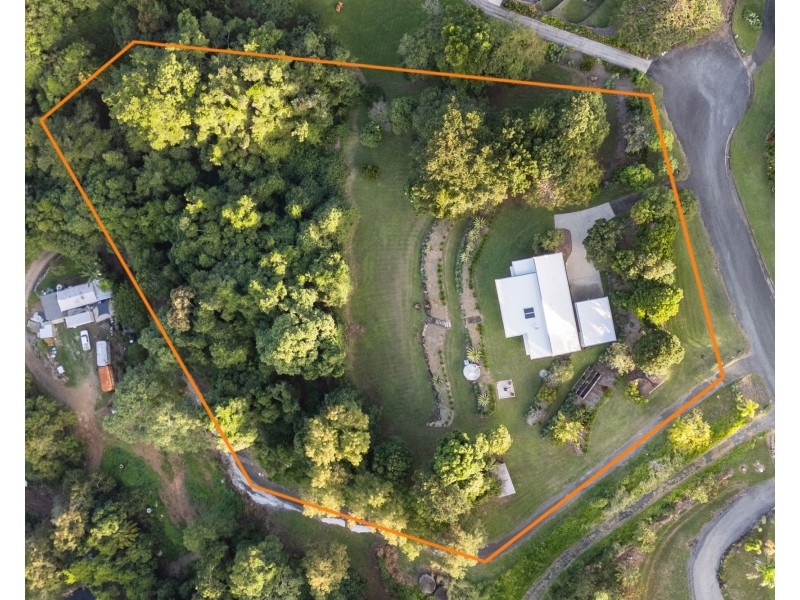 4 Bayview Drive, Habana QLD 4740