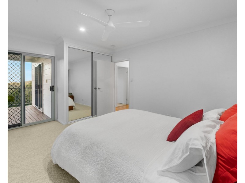 4 Bayview Drive, Habana QLD 4740