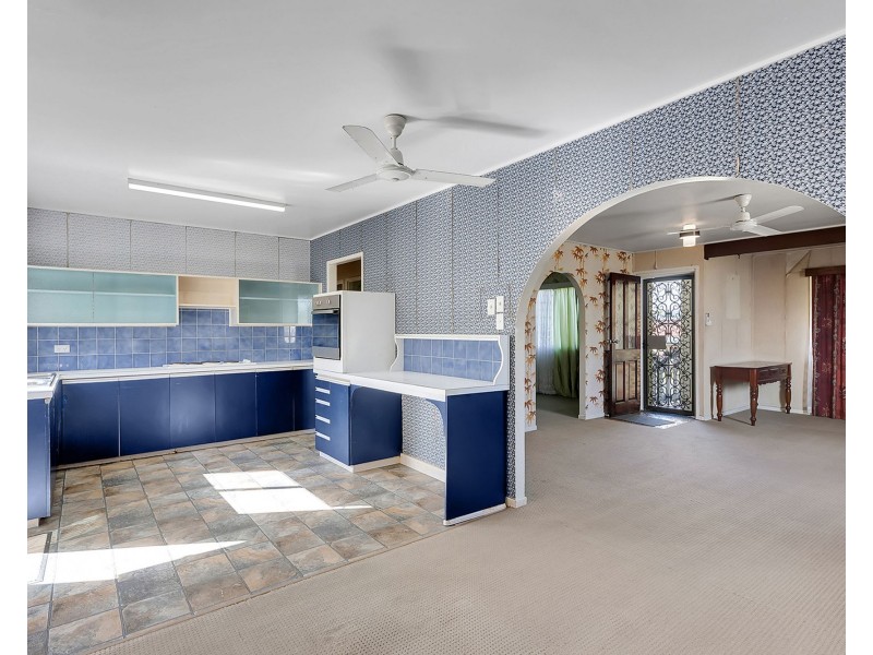 4 Mengel Street, South Mackay QLD 4740