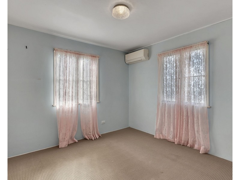 4 Mengel Street, South Mackay QLD 4740