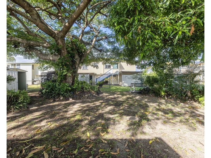 4 Mengel Street, South Mackay QLD 4740
