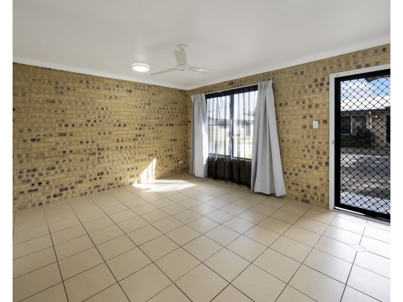 4/9 Maud Street, Mirani QLD 4754
