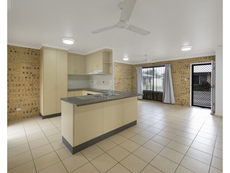 4/9 Maud Street, Mirani QLD 4754
