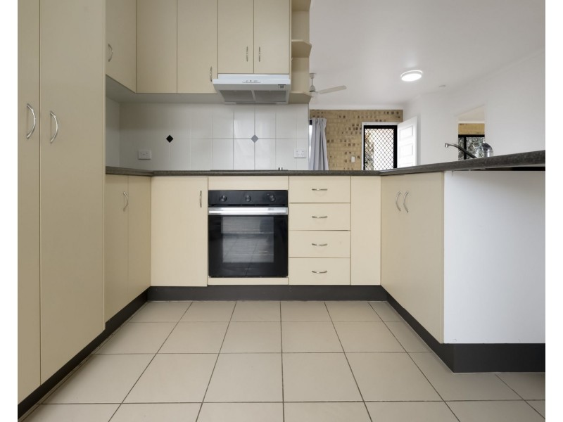 4/9 Maud Street, Mirani QLD 4754