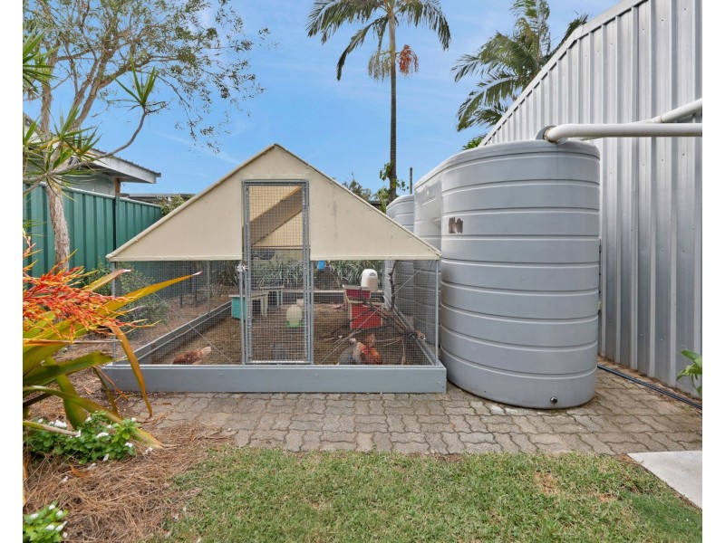 4 Saint Bees Avenue, Bucasia QLD 4750
