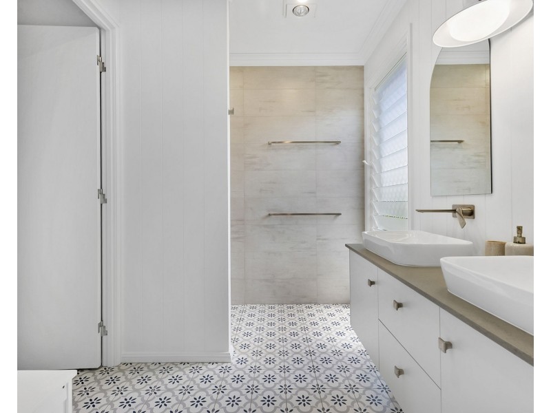 6 Eastbark Court, Richmond QLD 4740