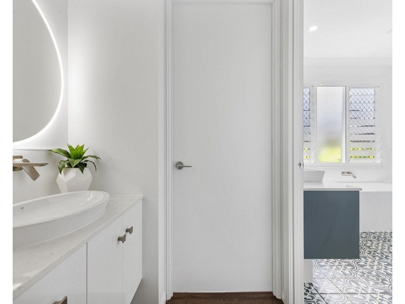 6 Eastbark Court, Richmond QLD 4740