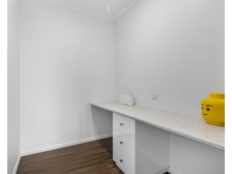 6 Eastbark Court, Richmond QLD 4740