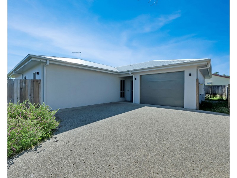22A Davey Street, Glenella QLD 4740