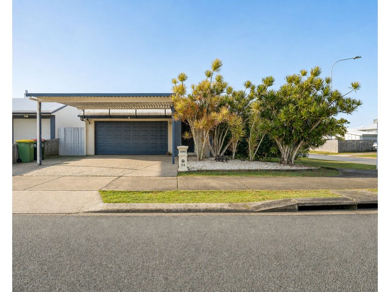 34 Montgomery Street, Rural View QLD 4740