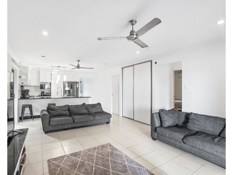 34 Montgomery Street, Rural View QLD 4740
