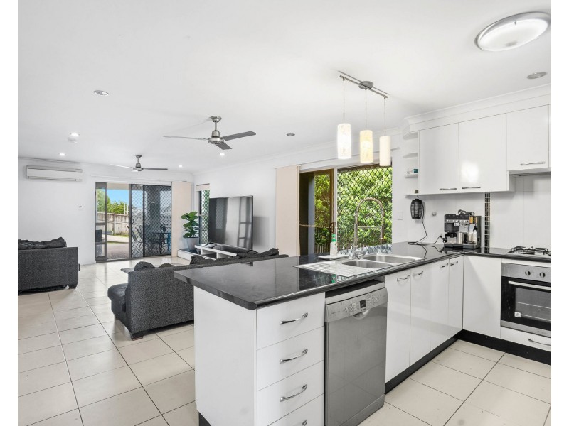 34 Montgomery Street, Rural View QLD 4740