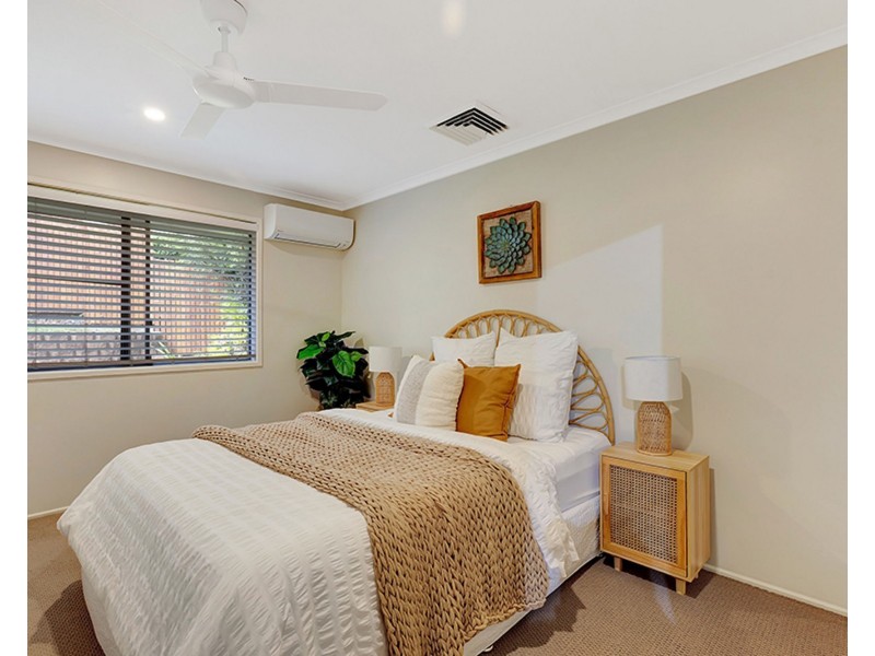 17 Grevillea Drive, Glenella QLD 4740