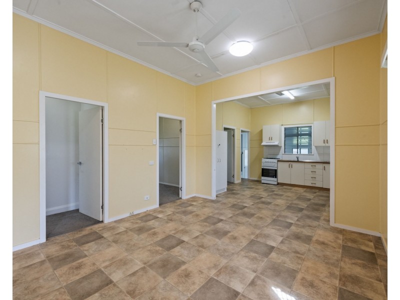 51 Adrian Street, West Mackay QLD 4740