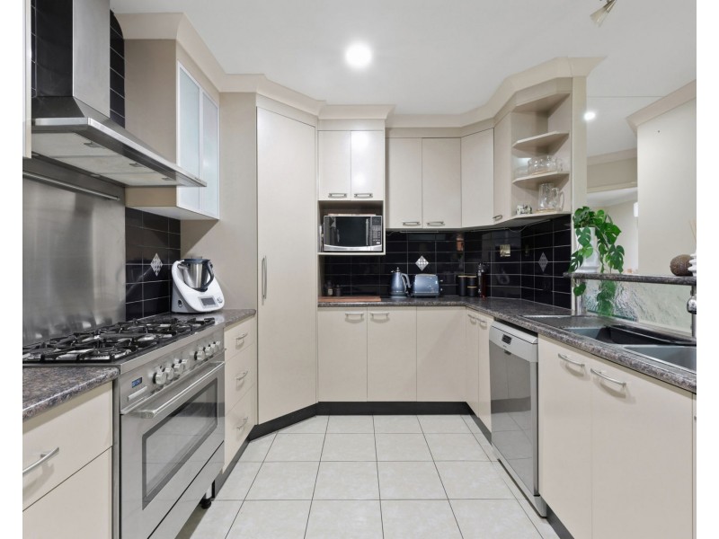 27 Reef Drive, Sarina QLD 4737