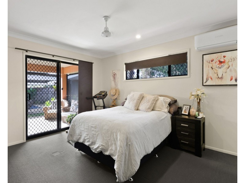 27 Reef Drive, Sarina QLD 4737