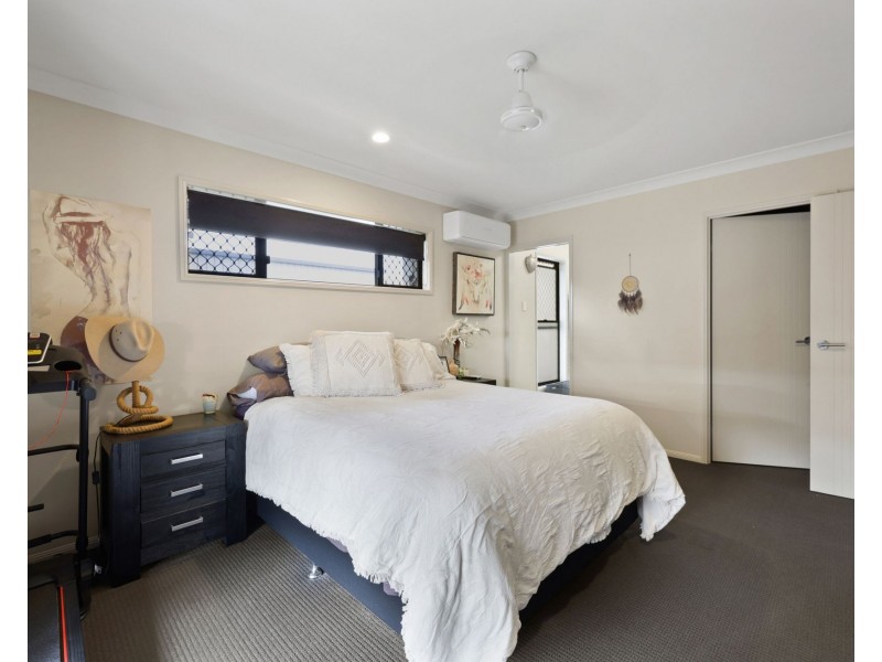 27 Reef Drive, Sarina QLD 4737