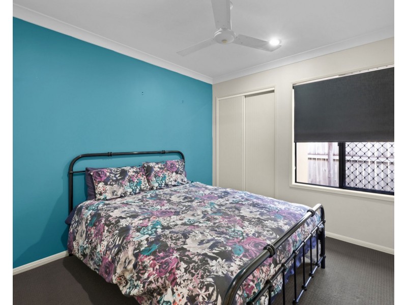 27 Reef Drive, Sarina QLD 4737
