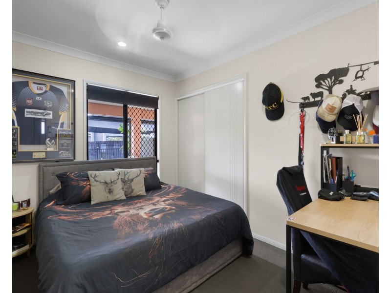 27 Reef Drive, Sarina QLD 4737