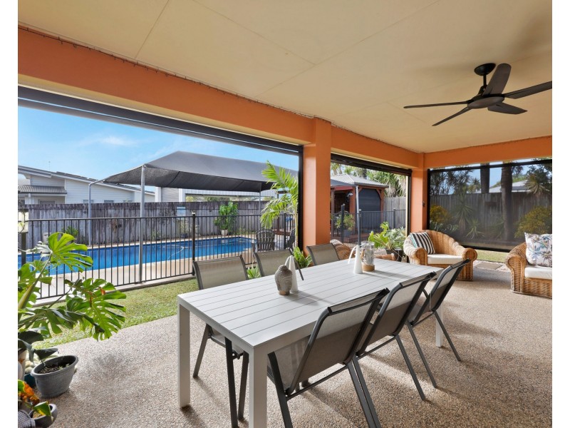 27 Reef Drive, Sarina QLD 4737